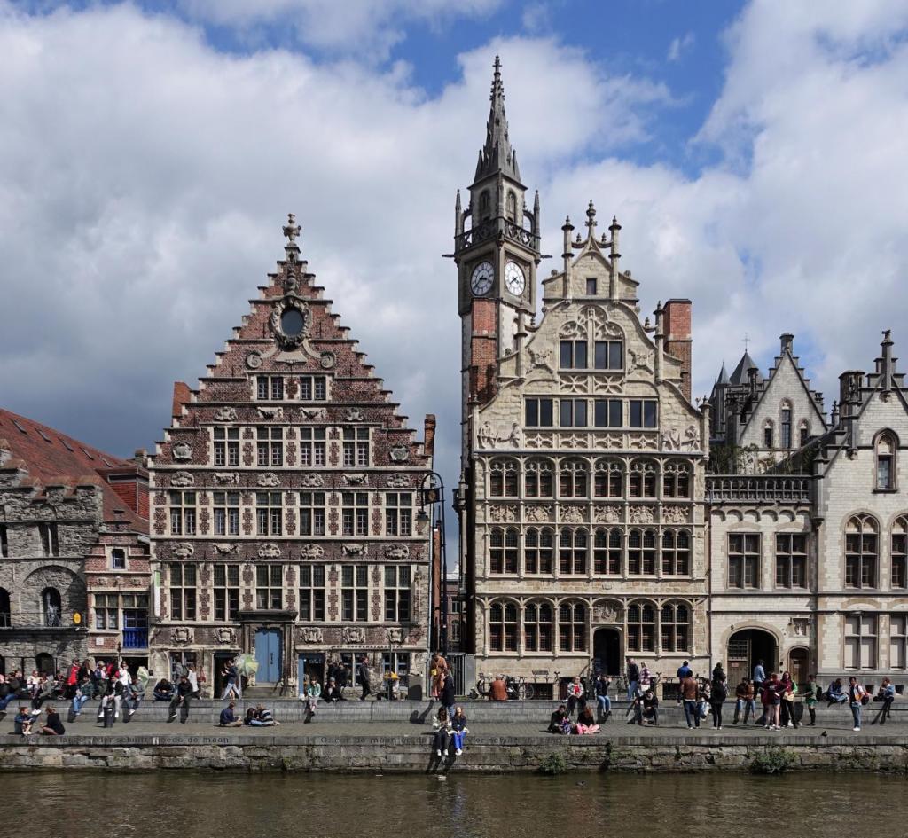 Gent: Graslei - Zweites Kornmesserhaus und Haus der freien Schiffer (2022)