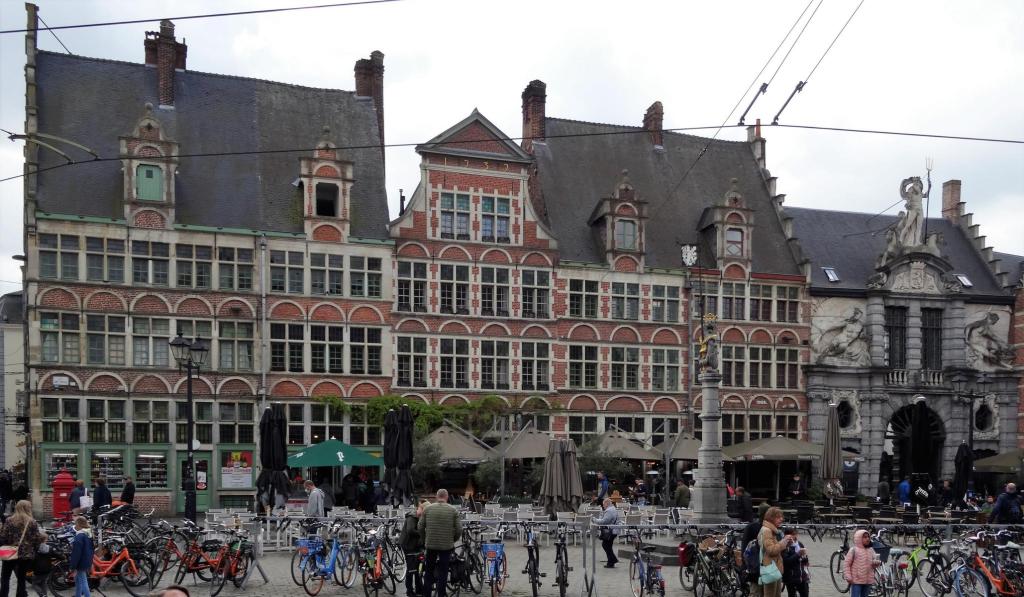 Gent: Pharaildisplatz = Sint Veerle-Plein (2022)