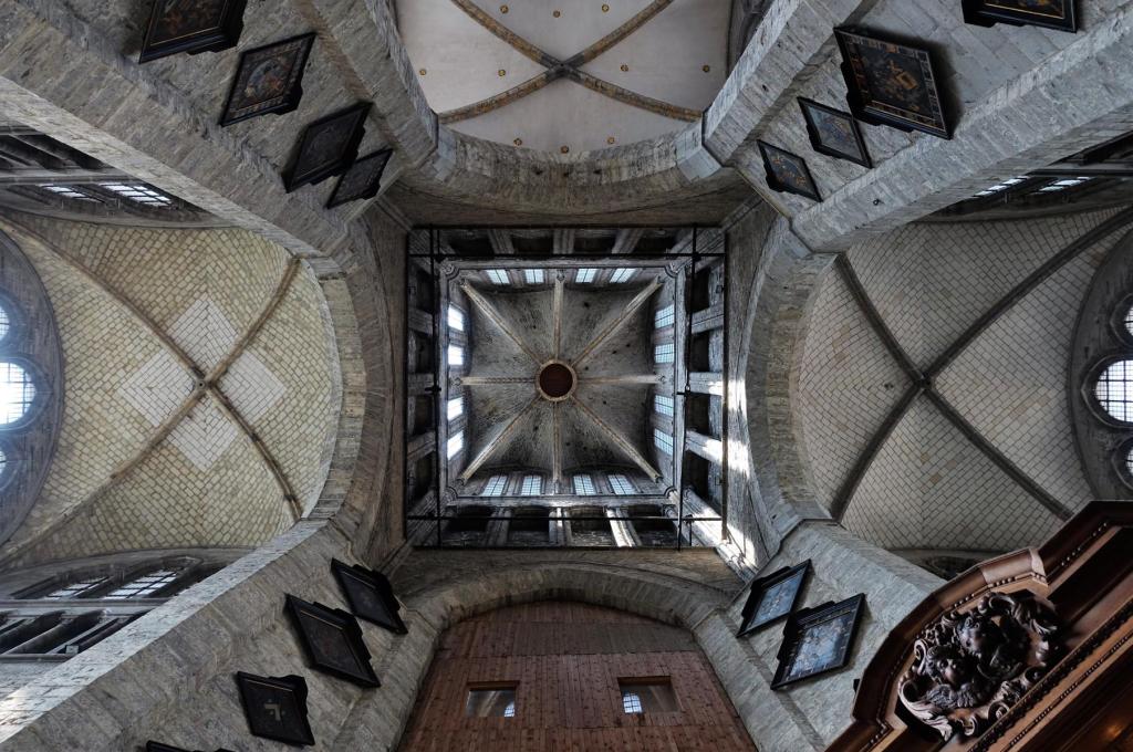 Gent: Nikolauskirche - Vierung (2022)