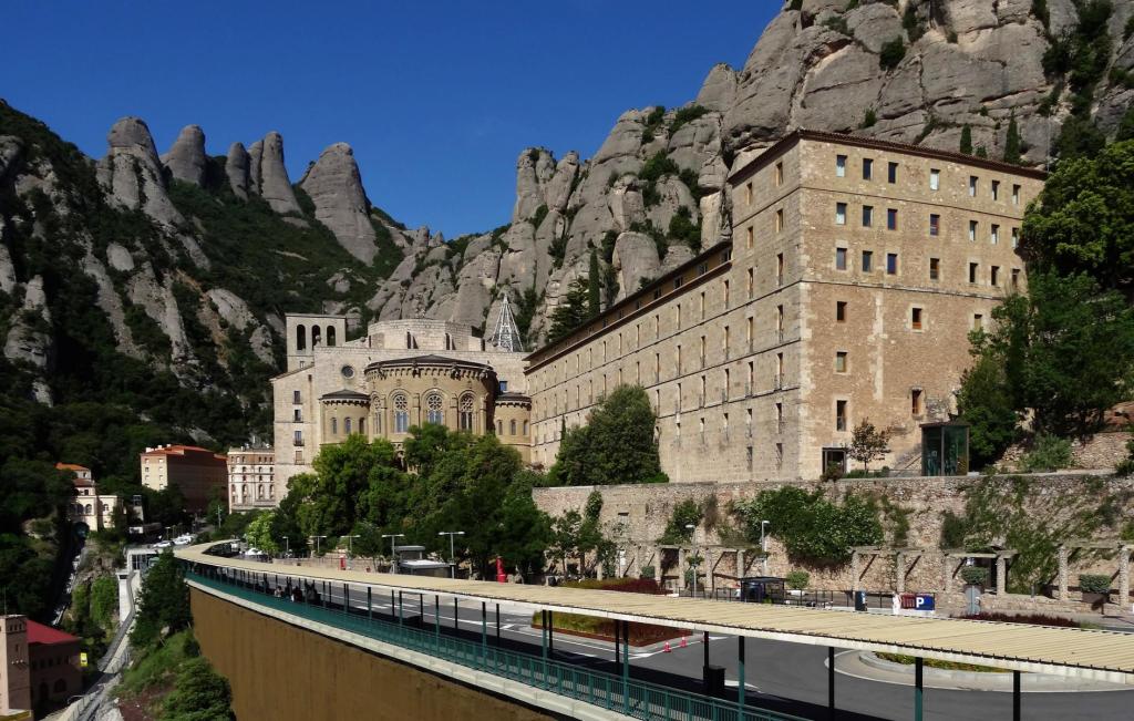 Montserrat: Kloster (2022)