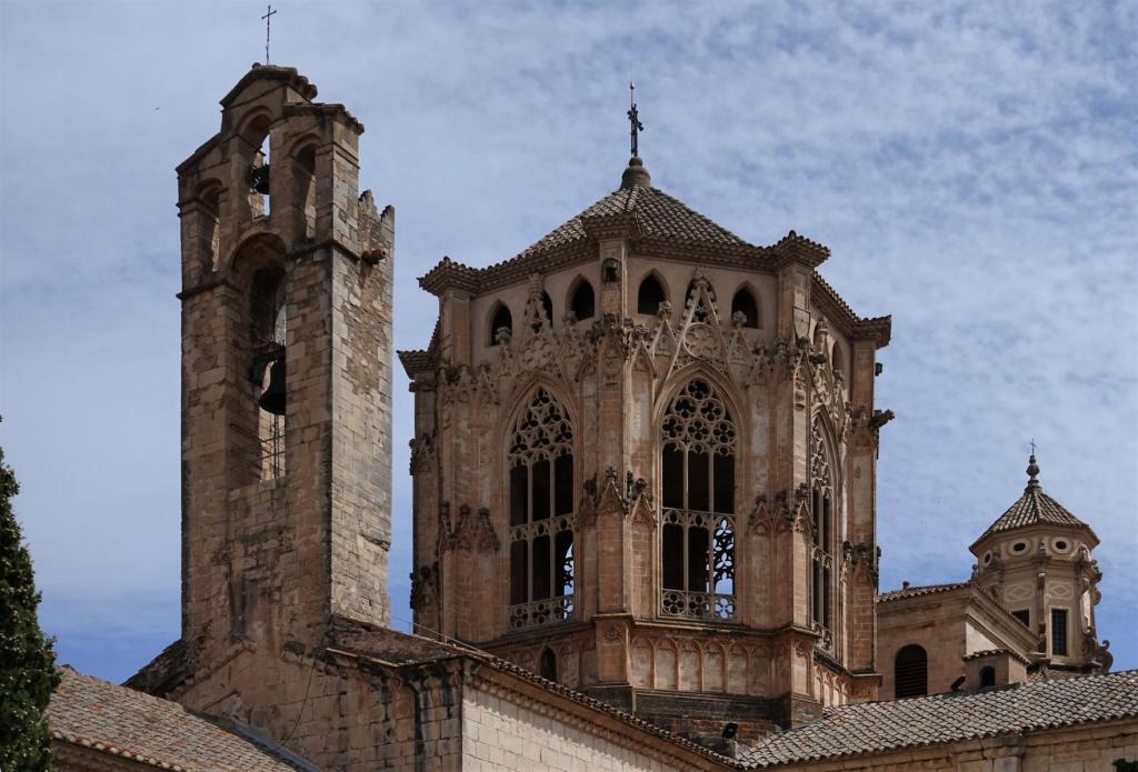 Kloster Poblet: Vierungsturm der Kirche (2022)