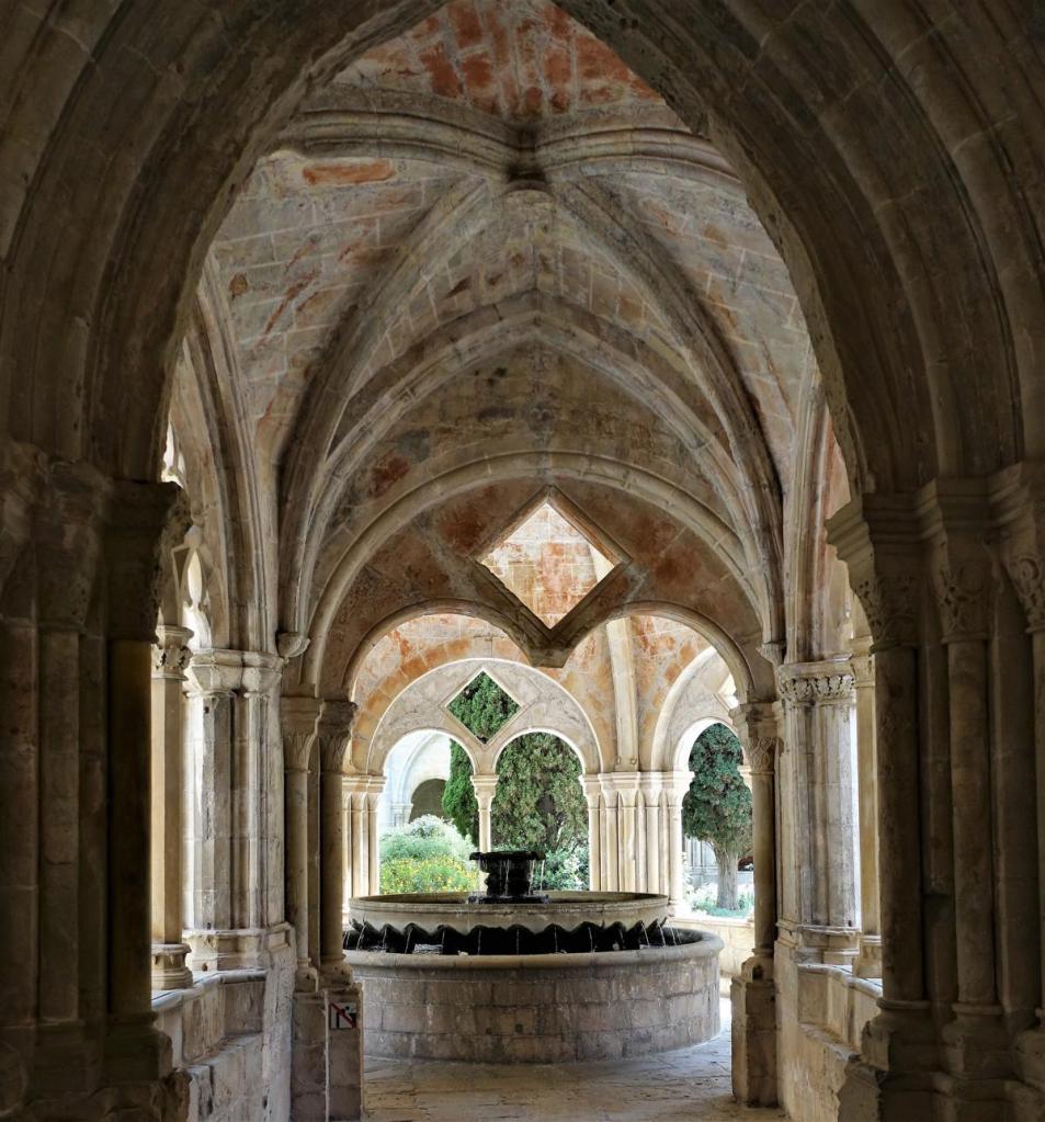 Kloster Poblet: Brunnenhaus im Kreuzgang (2022)