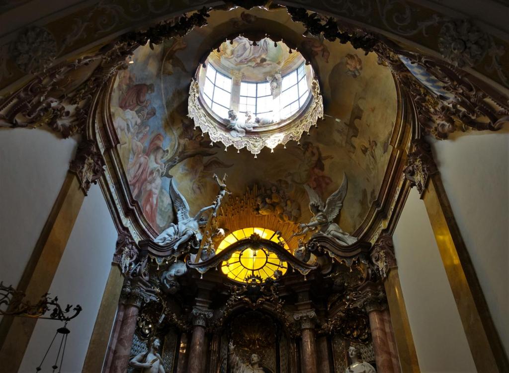 Freising: Dom - Johann-Nepomuk-Kapelle = Sakramentskapelle (2022)