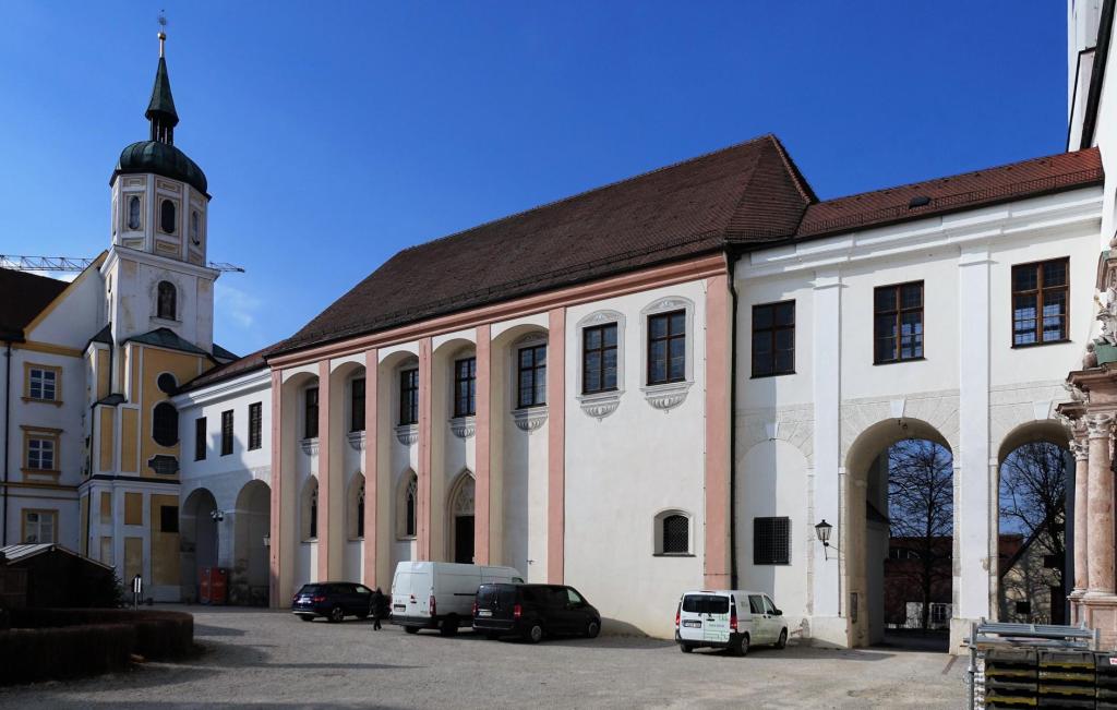 Freising: Domberg Fürstbischöfliche Residenz - Fürstengang - Johanneskirche (2022)