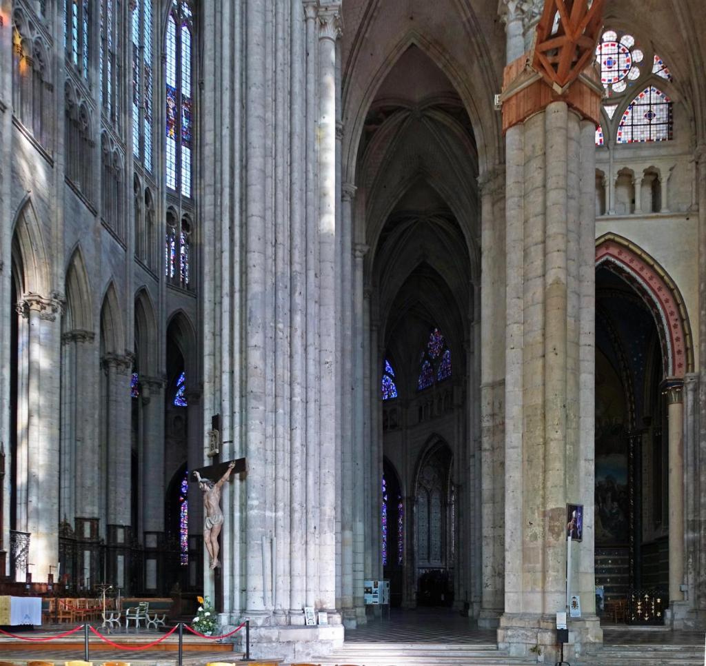 Beauvais: Kathedrale Chor und Chorumgang (2022)