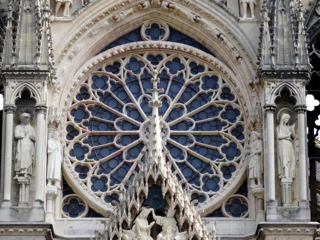 Reims: Kathedrale Westfassade - Rose (2022)