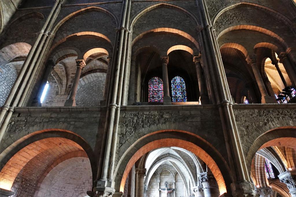 Reims: Abteikirche St-Remi Querschiff (2022)