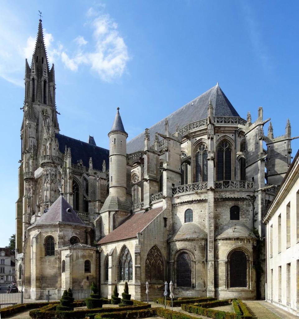 Senlis: Kathedrale Südostansicht (2022)