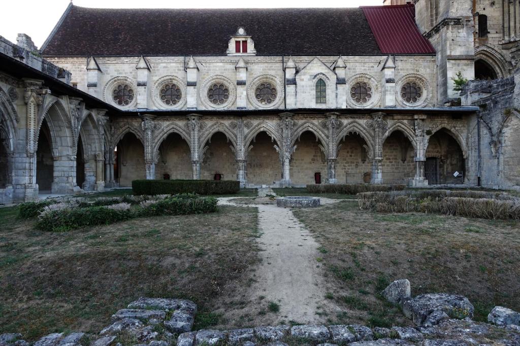 Soissons: Abtei des Johannes vom Weinstock [St-Jean-des Vignes] - Kreuzgang (2022)