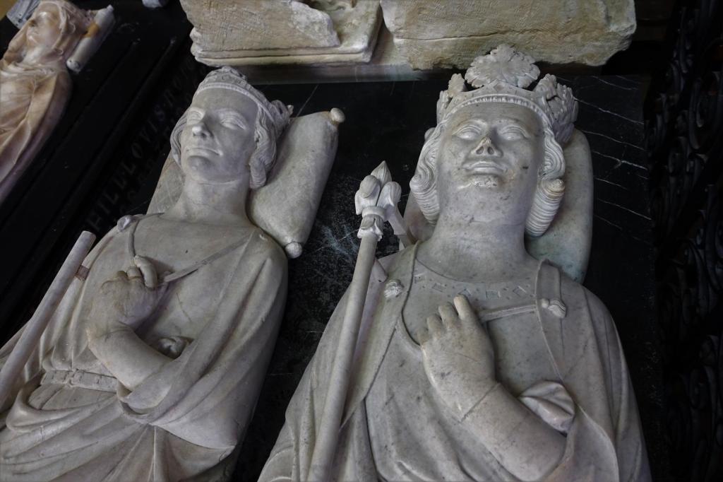 St-Denis: Abteikirche Grabmäler von Philipp IV., dem Schönen und Philipp III., dem Kühnen (2022)