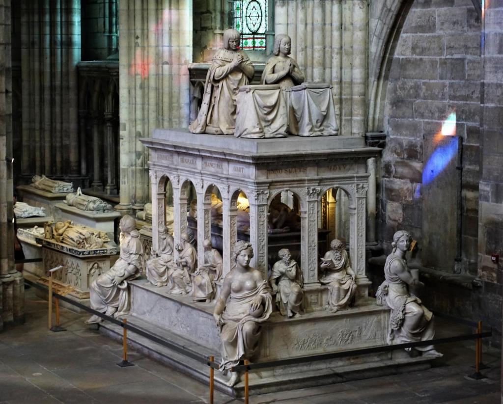 St-Denis: Abteikirche Grabmal für Ludwig XII. und Anne von Bretagne (2022)