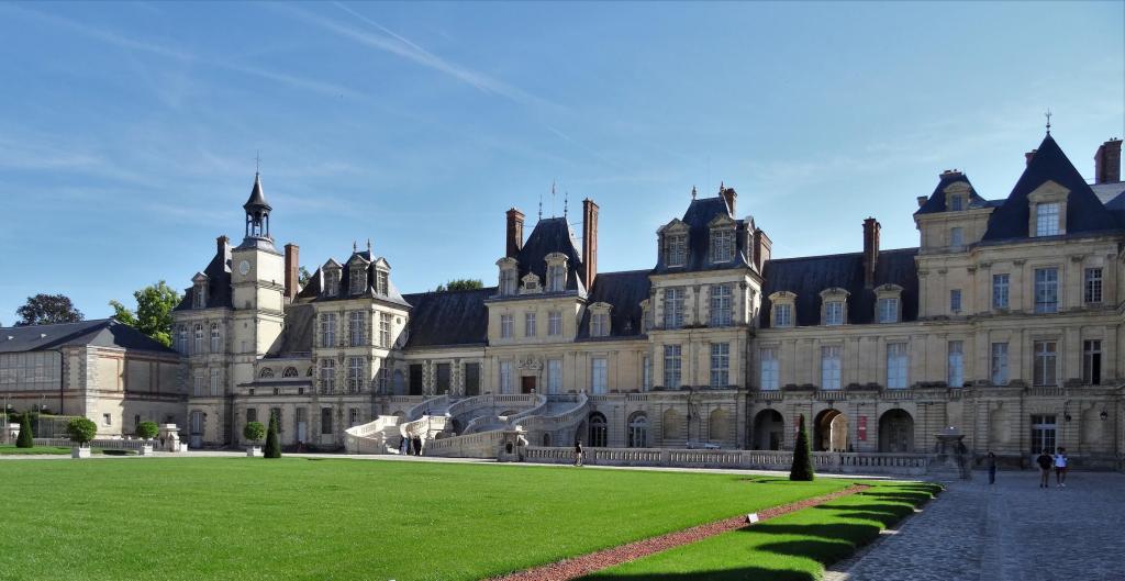 Fontainebleau: Schloss Ehrenhof (2022)