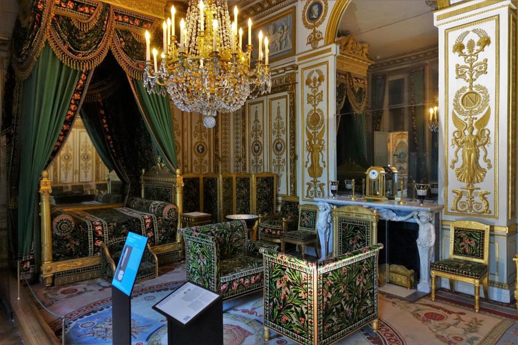 Fontainebleau: Schloss Schlafzimmer von Kaiser Napoleon I. (2022)