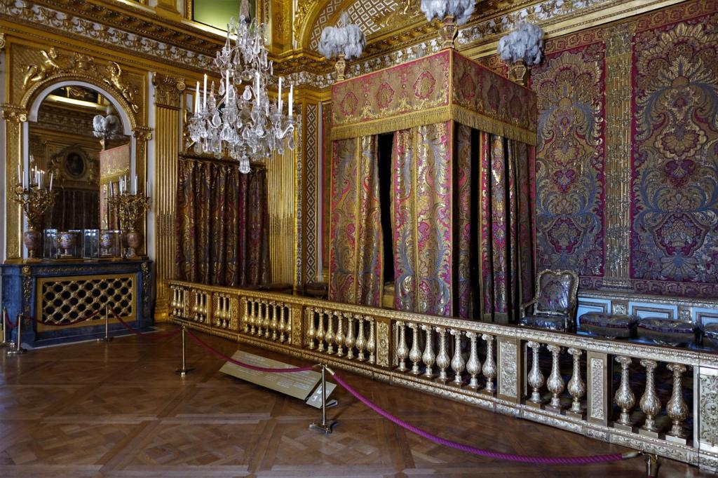 Versailles: Schloss Schlafgemach des Königs [Chambre du Roi] (2022)