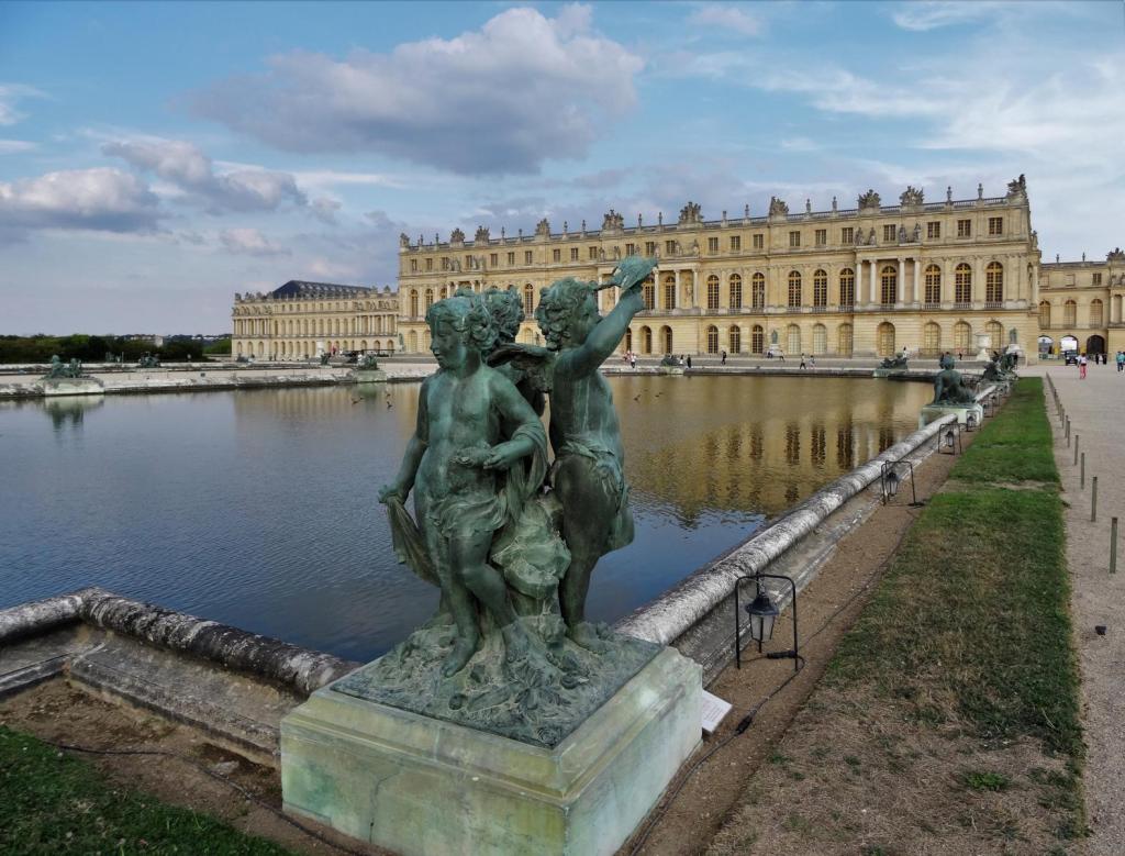 Versailles: Schloss [Parkseite] (2022)