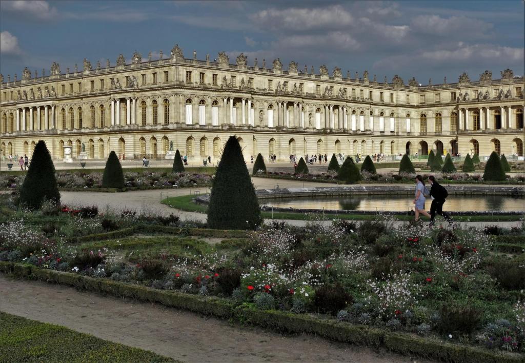 Versailles: Schloss [Parkseite] (2022)