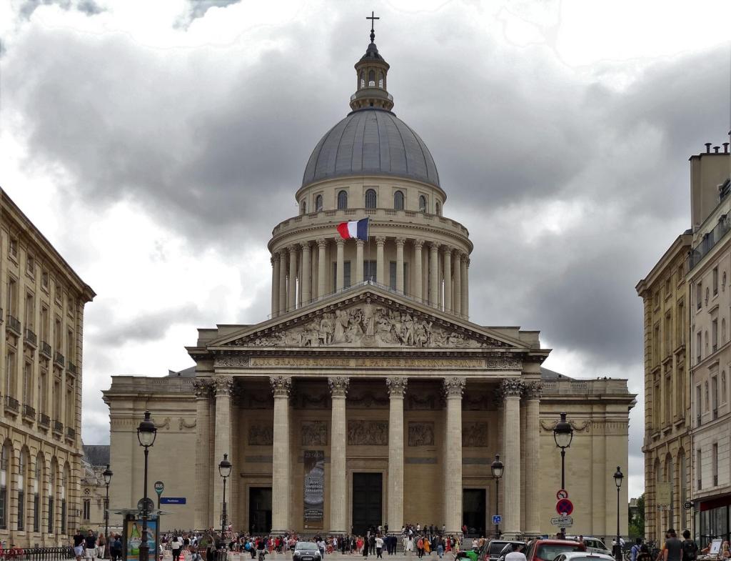 Paris: Pantheon (2022)