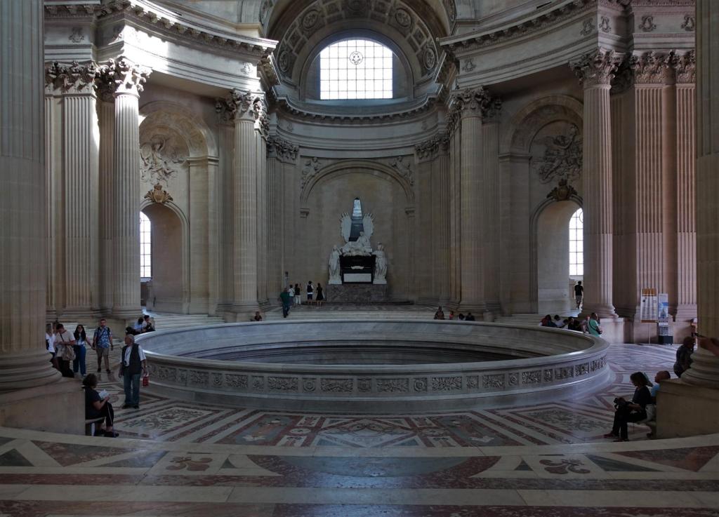 Paris: Invalidendom (2022)