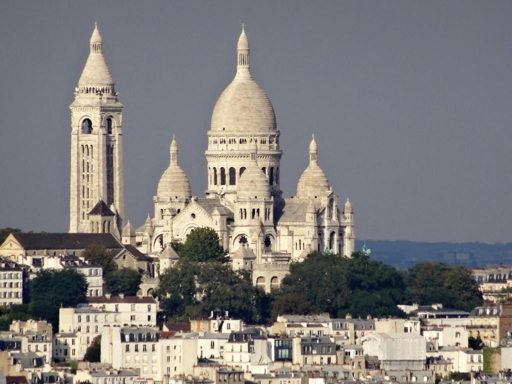 Paris: Sacre Coeur [Blick vom Eiffelturm] (2022)