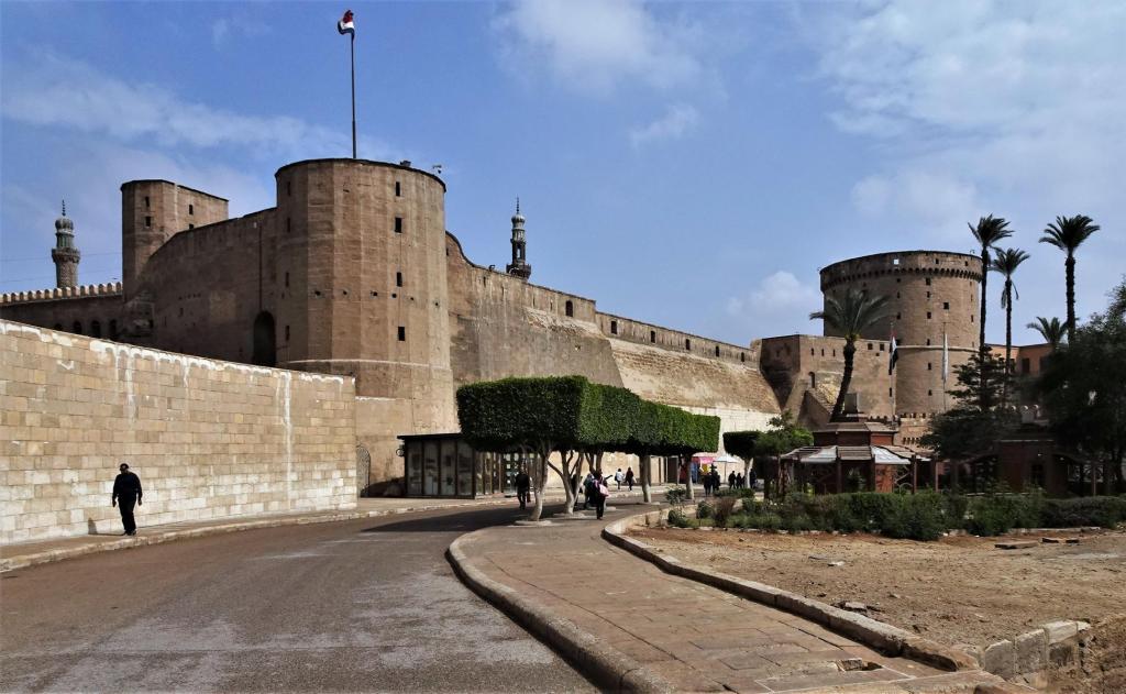 Kairo: Zitadelle innen, rechts Mokattam-Turm (2023)
