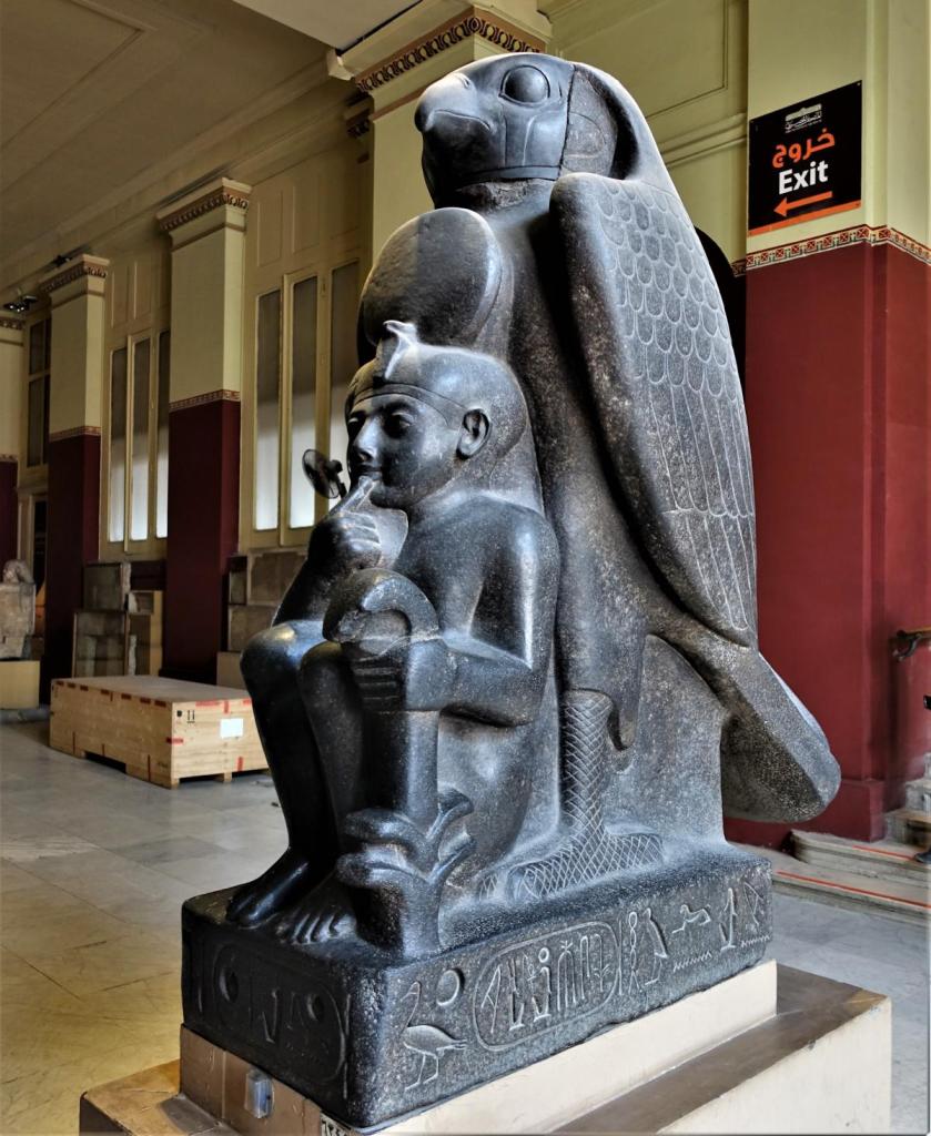 Kairo: Ägyptisches Museum - Ramses II. als Kind und der Gott Huron (2023)