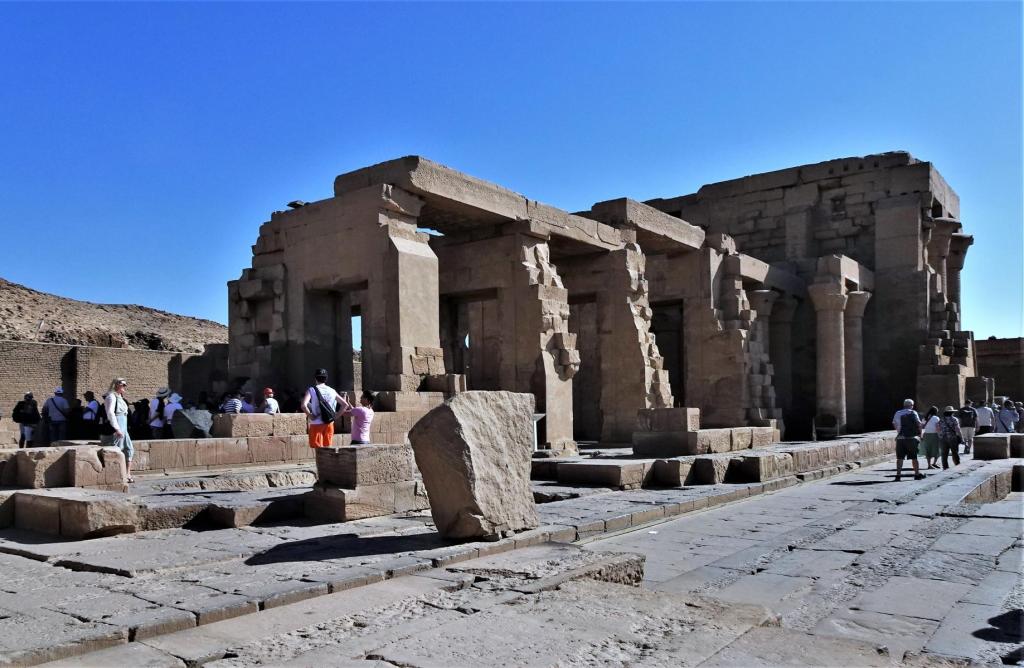 Kom Ombo: Doppeltempel - Sanktuarium - Vorräume - Innere Säulenhalle - Äußere Säulenhalle (2023)
