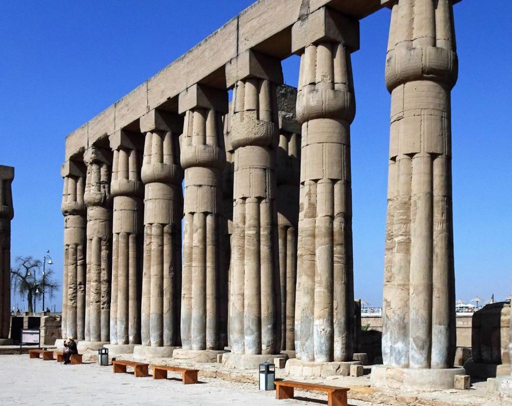 Luxor: Luxor-Tempel - Hof des Amenophis III. (2023)