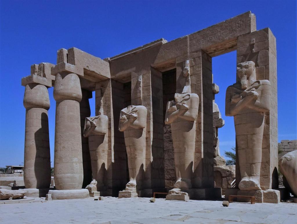 Ramesseum: 2. Hof (2023)