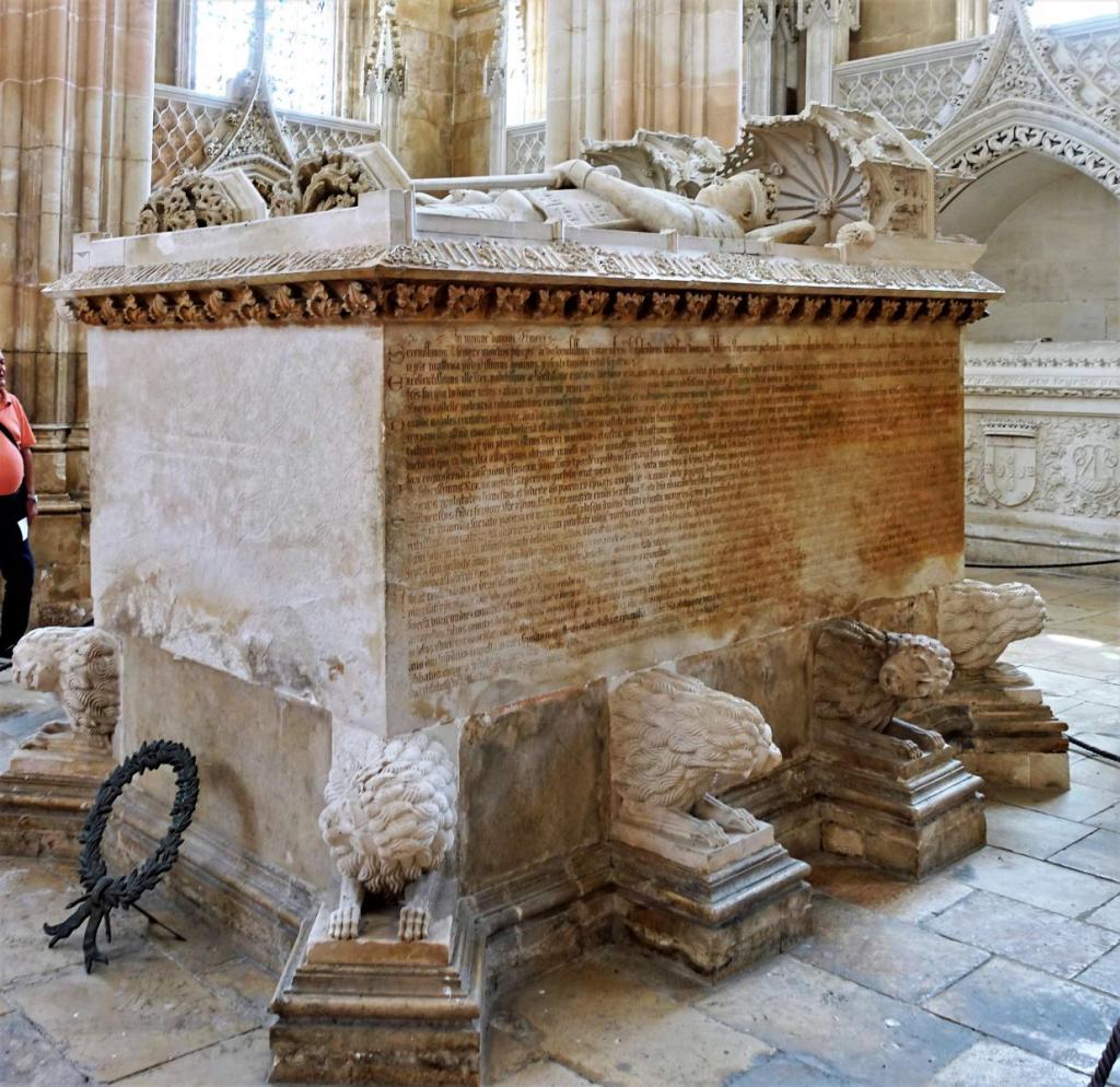 Batalha: Klosterkirche - Gründerkapelle Sarkophag für Johann I. [João] und Philippa von Lancaster (2023)