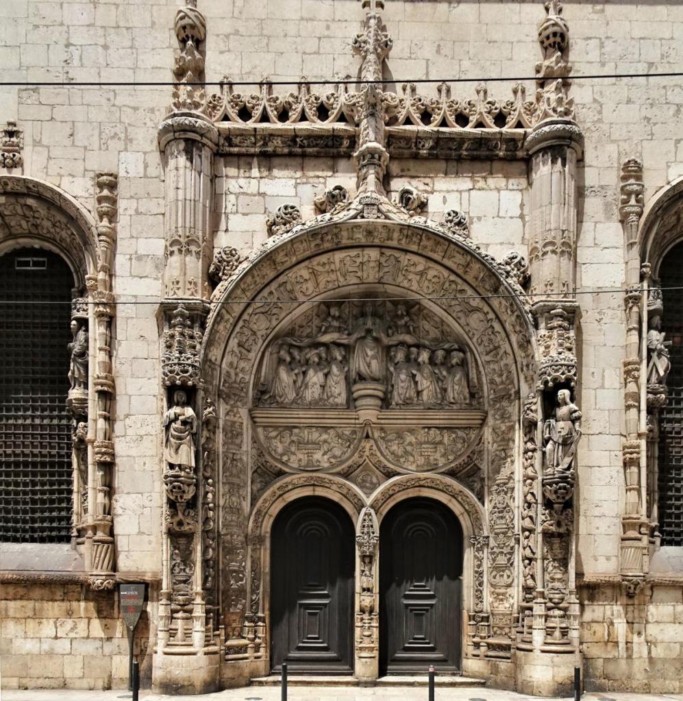 Lissabon: Alte Kirche der unbefleckten Empfängnis [Igreja de conceiçao velha] manuelinisches Portal (2023)