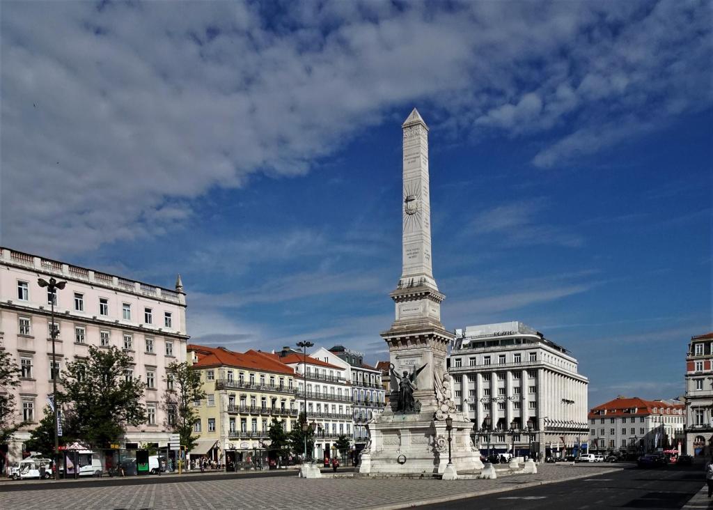 Lissabon: Platz der Restauratoren [Praça dos Restauradores] (2023)