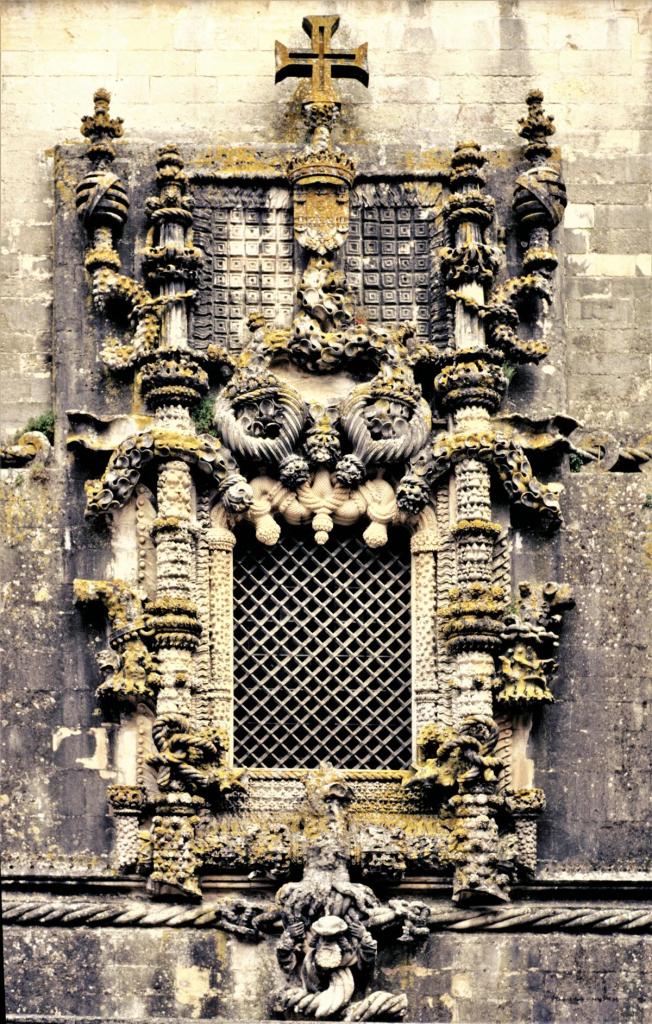 Tomar: Christusritterkloster - Christusritterkirche, manuelinisches Fenster des Kapitelsaals (1986)