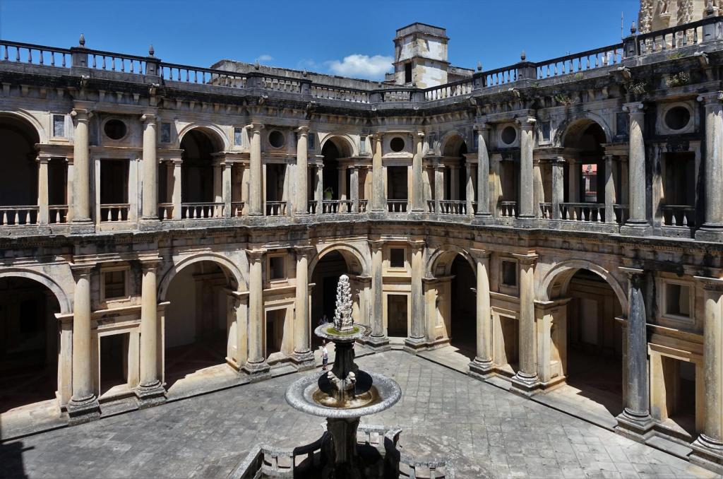 Tomar: Christusritterkloster - Hauptkreuzgang [auch Kreuzgang Philipp II. oder Johann III. oder Torralva] (2023)