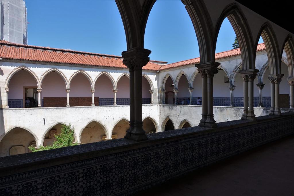 Tomar: Christusritterkloster - Kreuzgang der Waschung [Claustro da Lavagem] (2023)