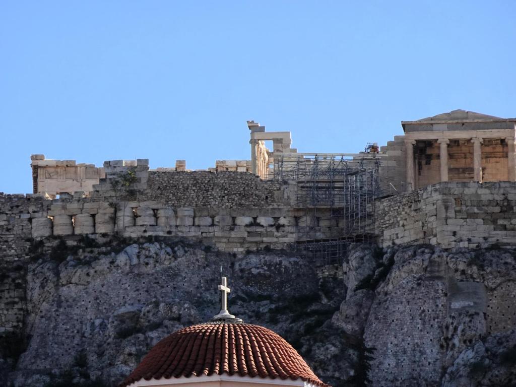 Athen: Akropolis Nordmauer - Reste des Vorparthenons (2023)