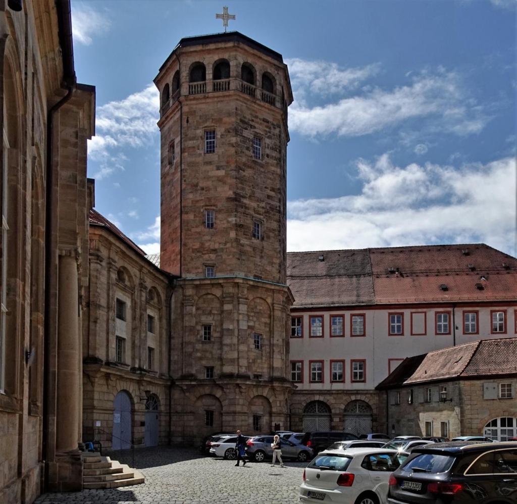 Bayreuth: Altes Schloss Hof mit Hofturm (2023)