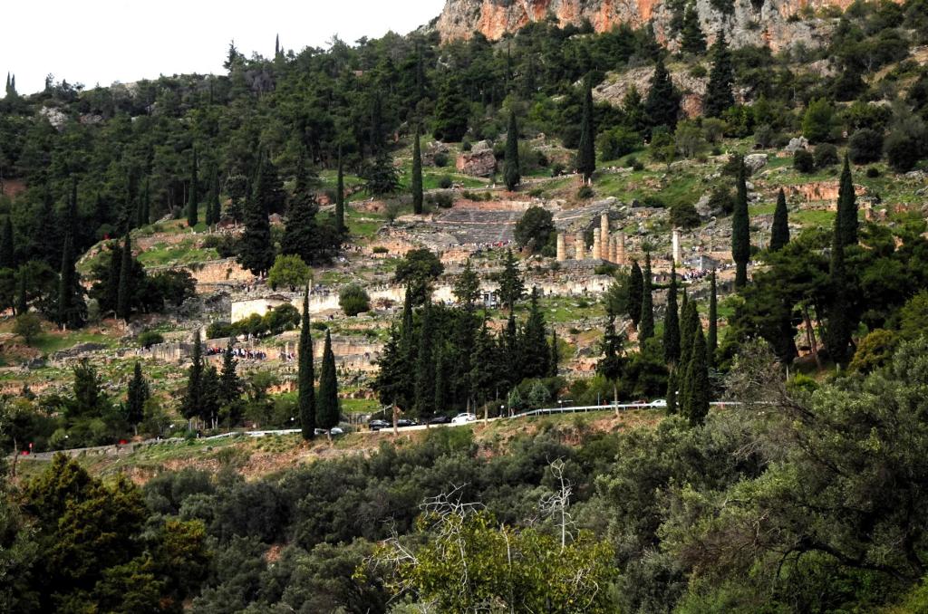 Delphi: Apollon-Heiligtum [Blick von der Mamaria] (2023)