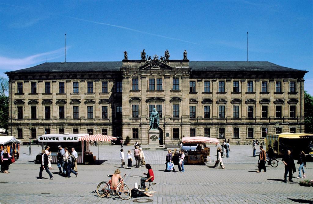 Erlangen: Schloss (2005)
