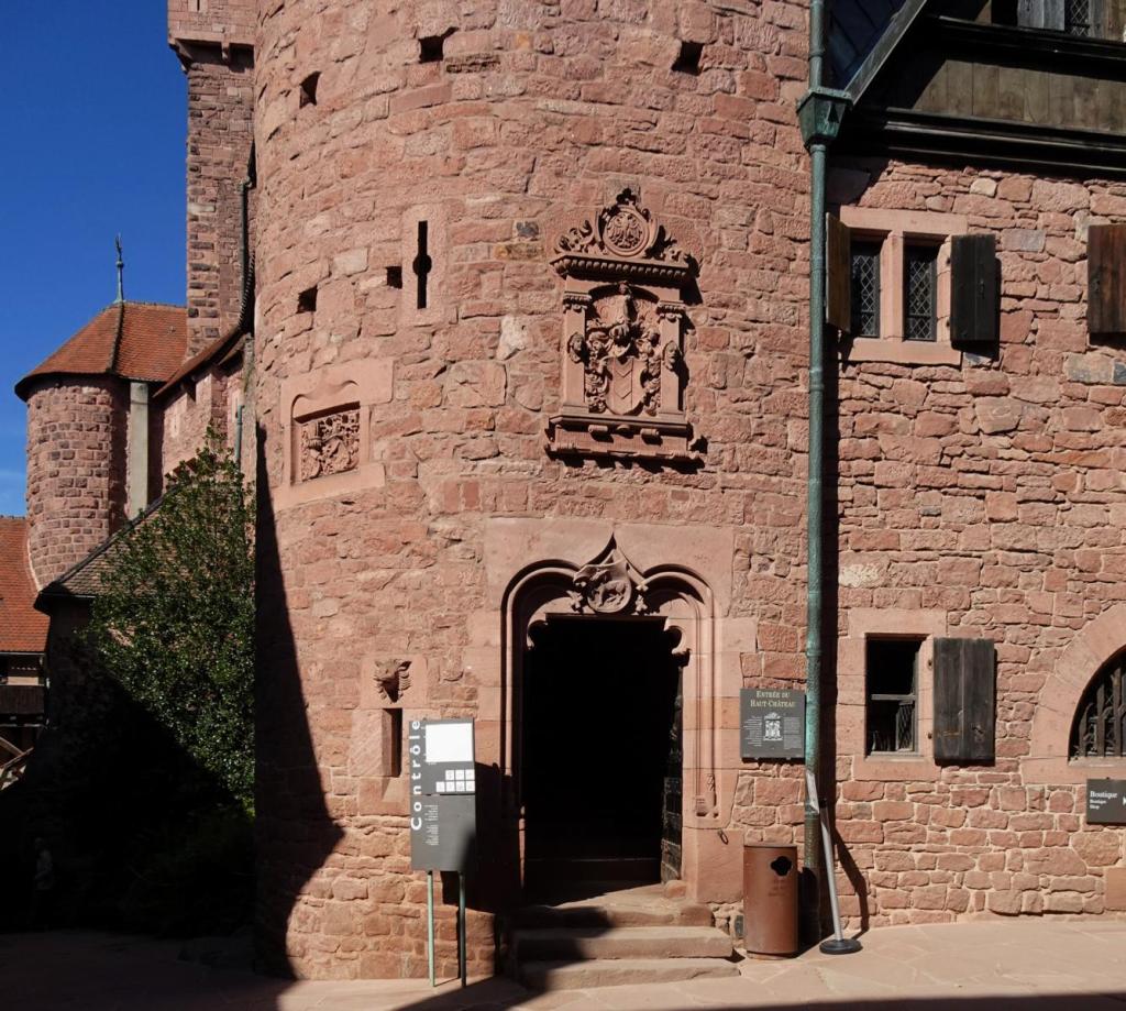 Hohkönigsburg: Aufgang zum Hochschloss (2023)