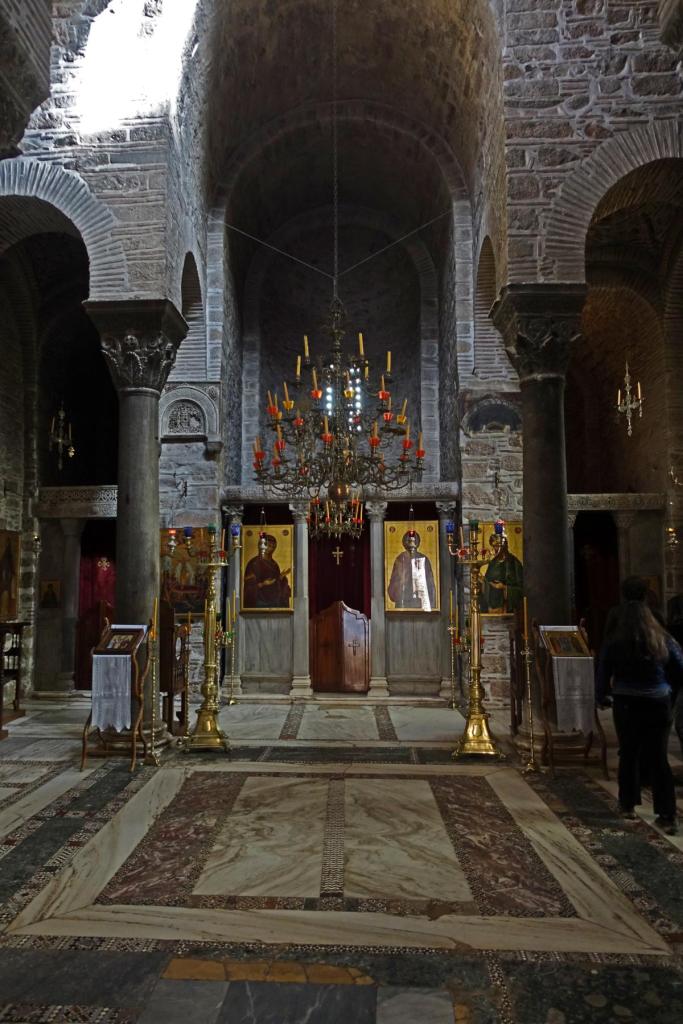 Hosios Lukas: Kloster Theotokoskirche - Eingang (2023)