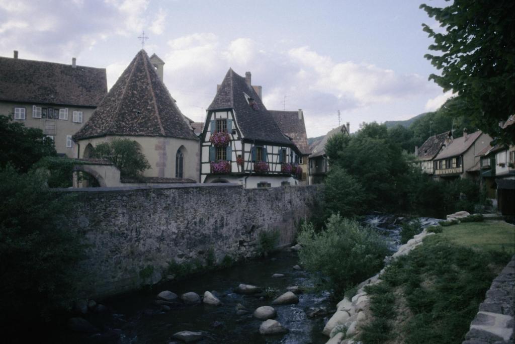 Kaysersberg: Partie an der Oberhofkapelle (1985)