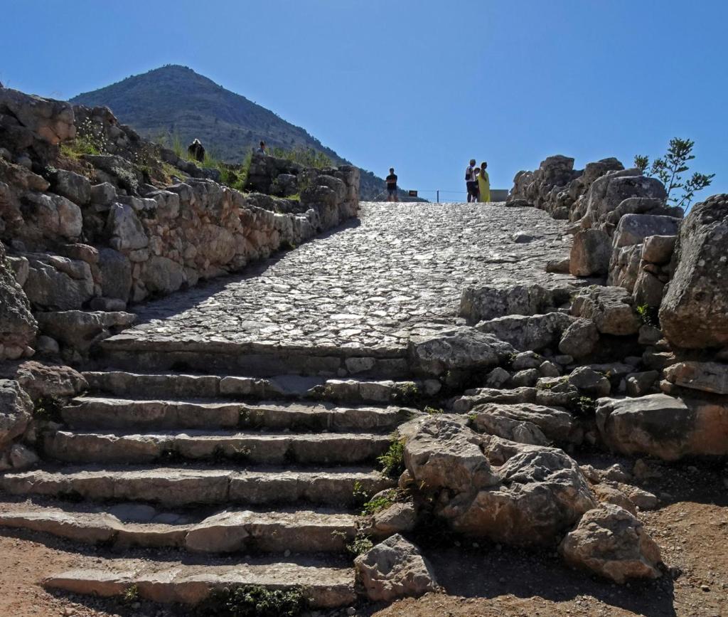 Mykene: Akropolis Rampe (2023)