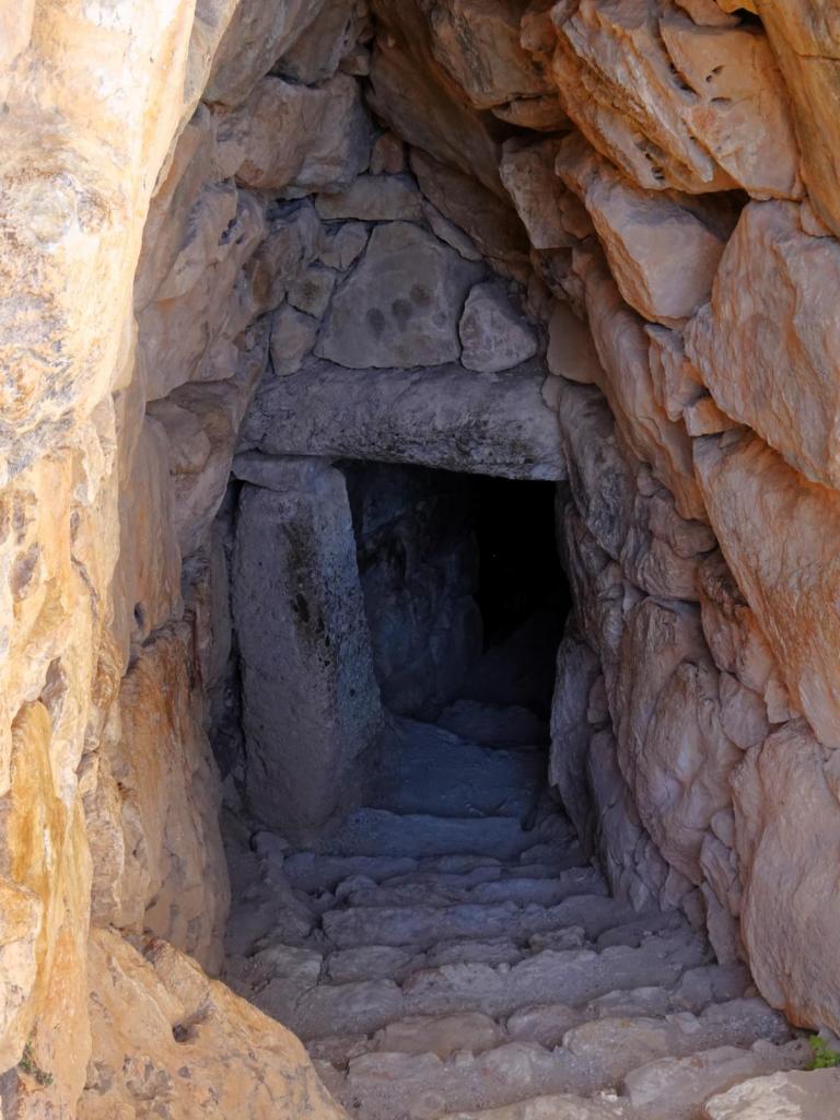 Mykene: Akropolis Zisterne (2023)