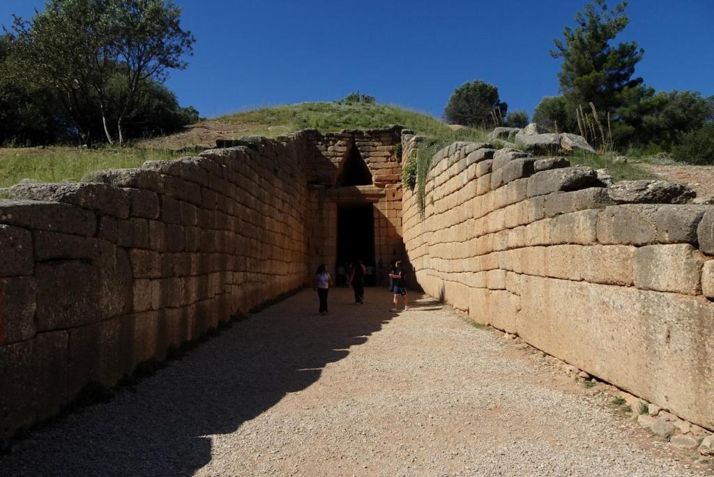 Mykene: sog. Schatzhaus des Atreus Dromos (2023)