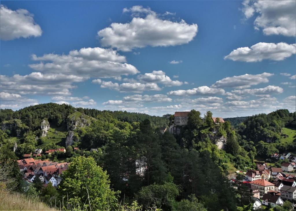 Pottenstein: Blick zur Burg (2023)