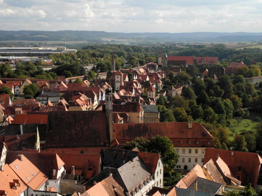Rothenburg o. T.: Blick vom Rathausturm nach Süden (2016)