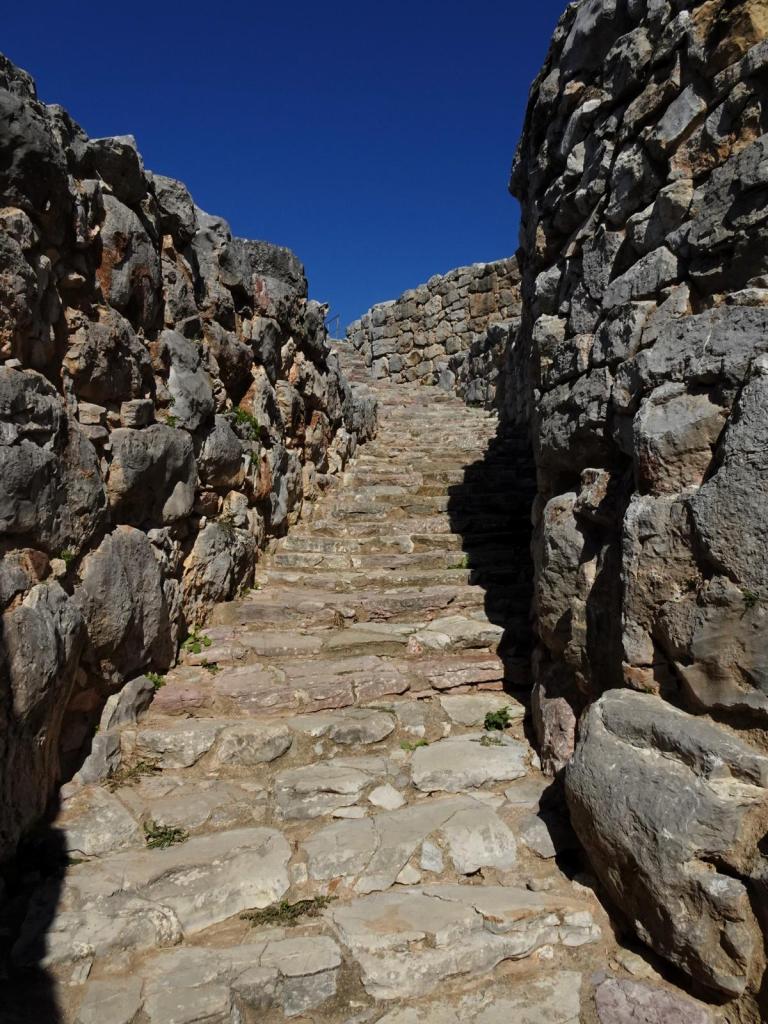 Tiryns: Burg Oberburg Westtreppe (2023)