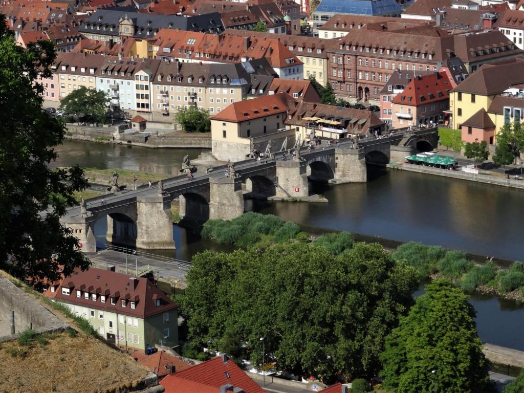 Würzburg: Alte Mainbrücke (2022)