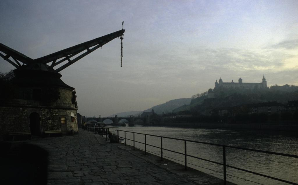 Würzburg: Marienfeste und Alter Kran (1982)