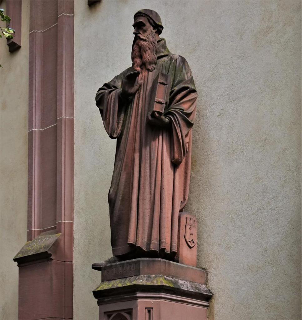 Basel: Münster Statue von Johannes Oekolampad (2023)